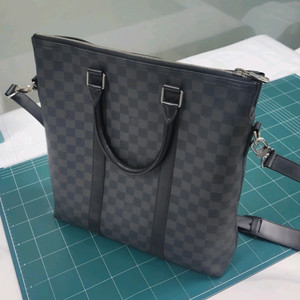 다미에 그라피트 서류가방