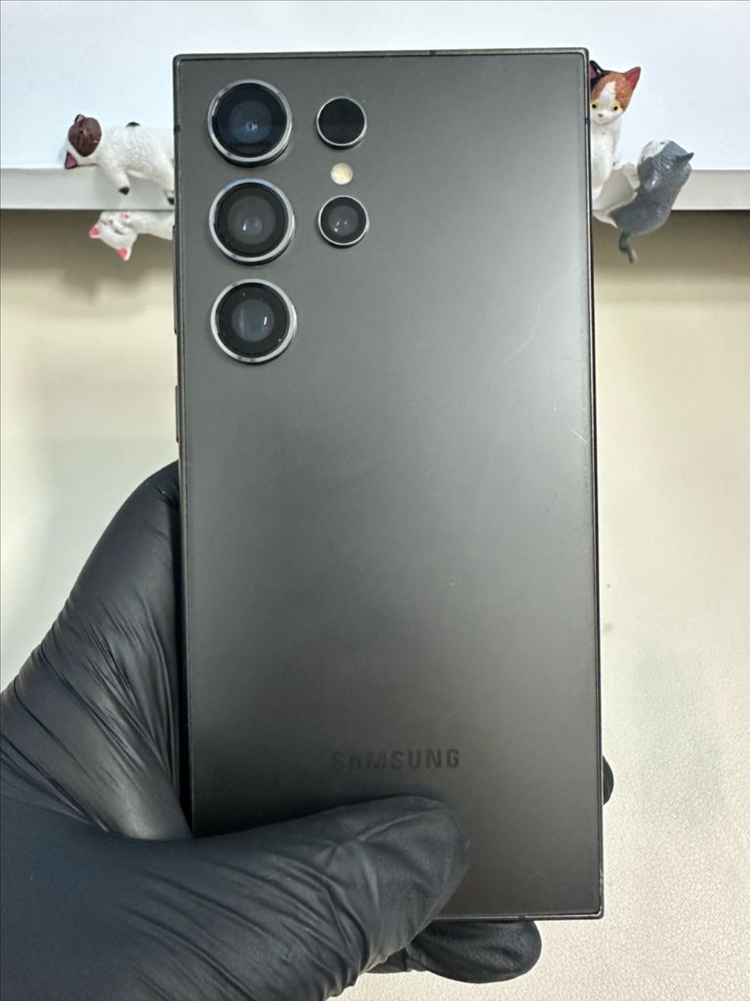 갤럭시S24울트라 256G 티타늄블랙 SS급--1