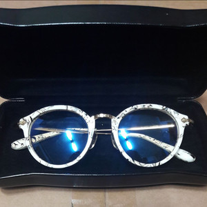 젠틀 몬스터 70's - 안경 이미지