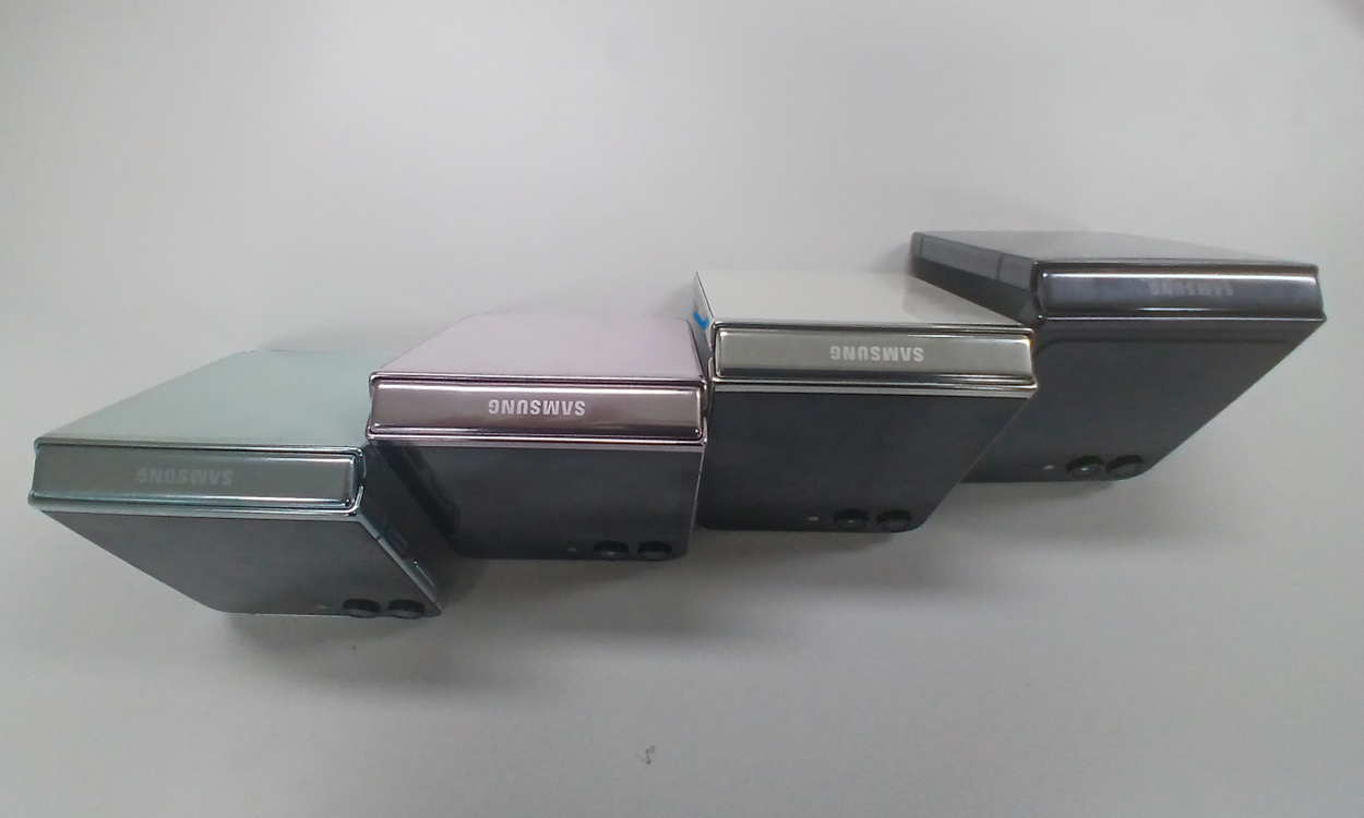 갤럭시Z플립5 256GB/512GB 판매 합니다--1