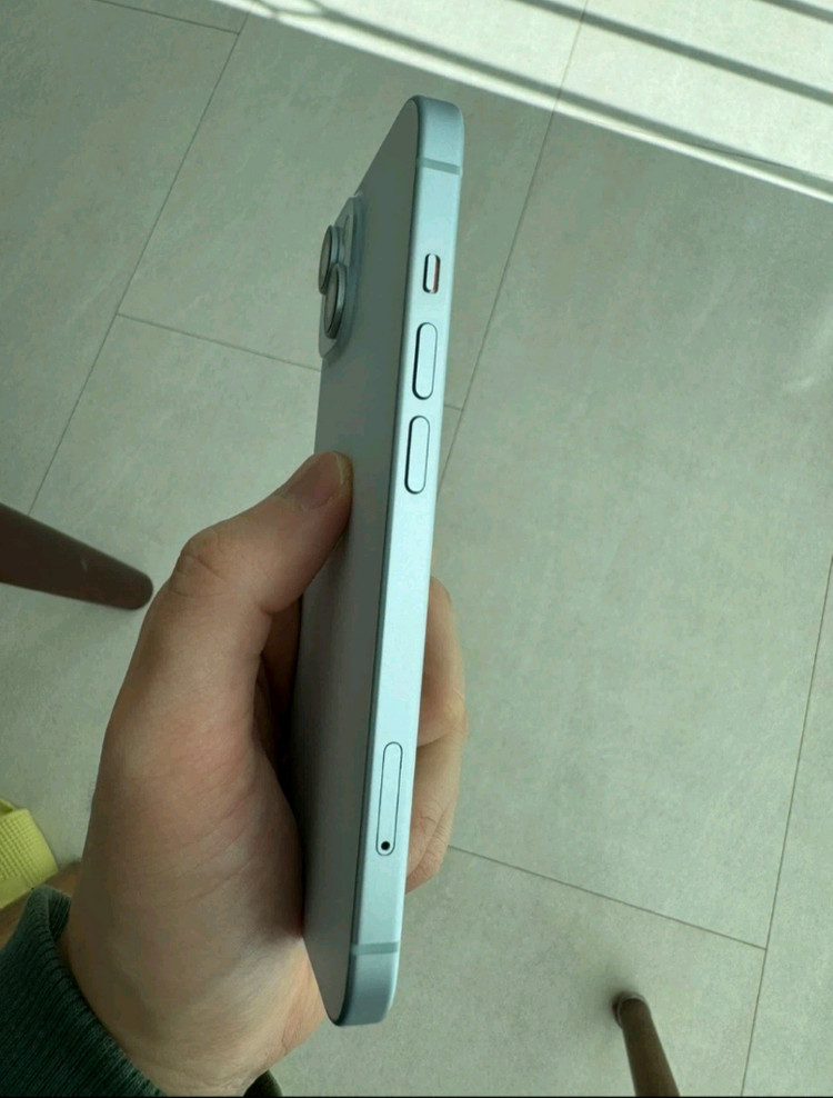 아이폰15 블루 128GB--2