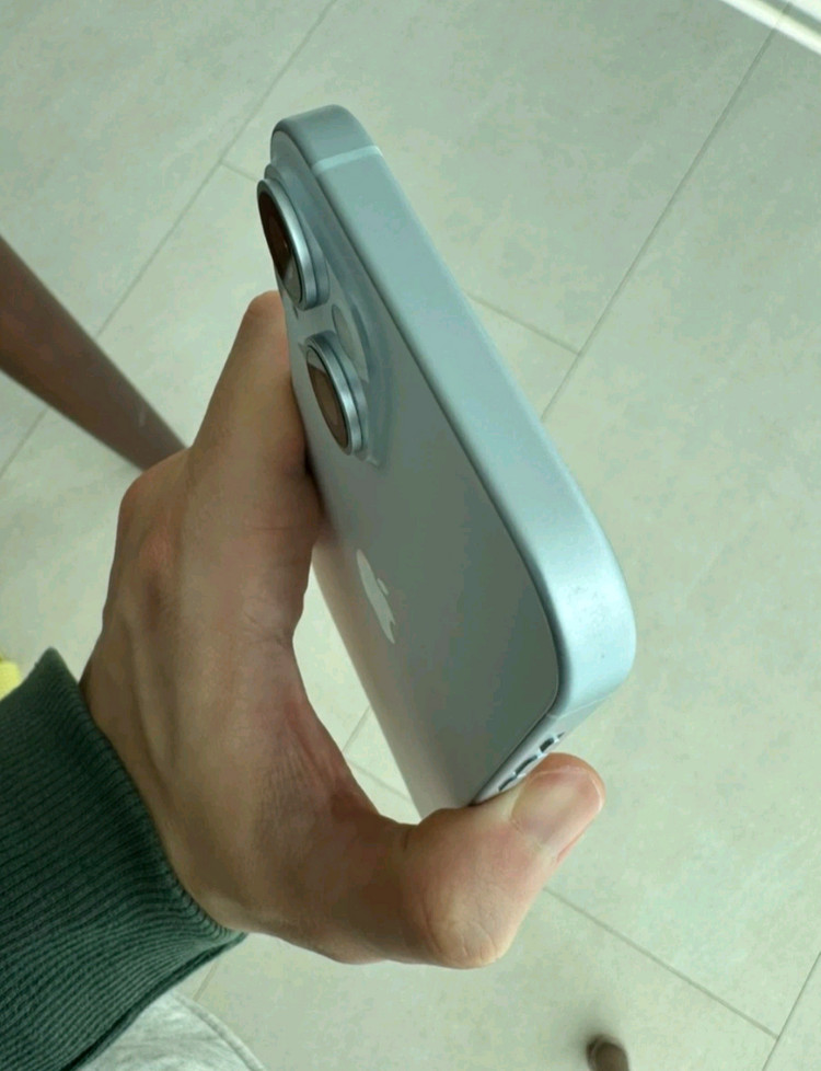 아이폰15 블루 128GB--3