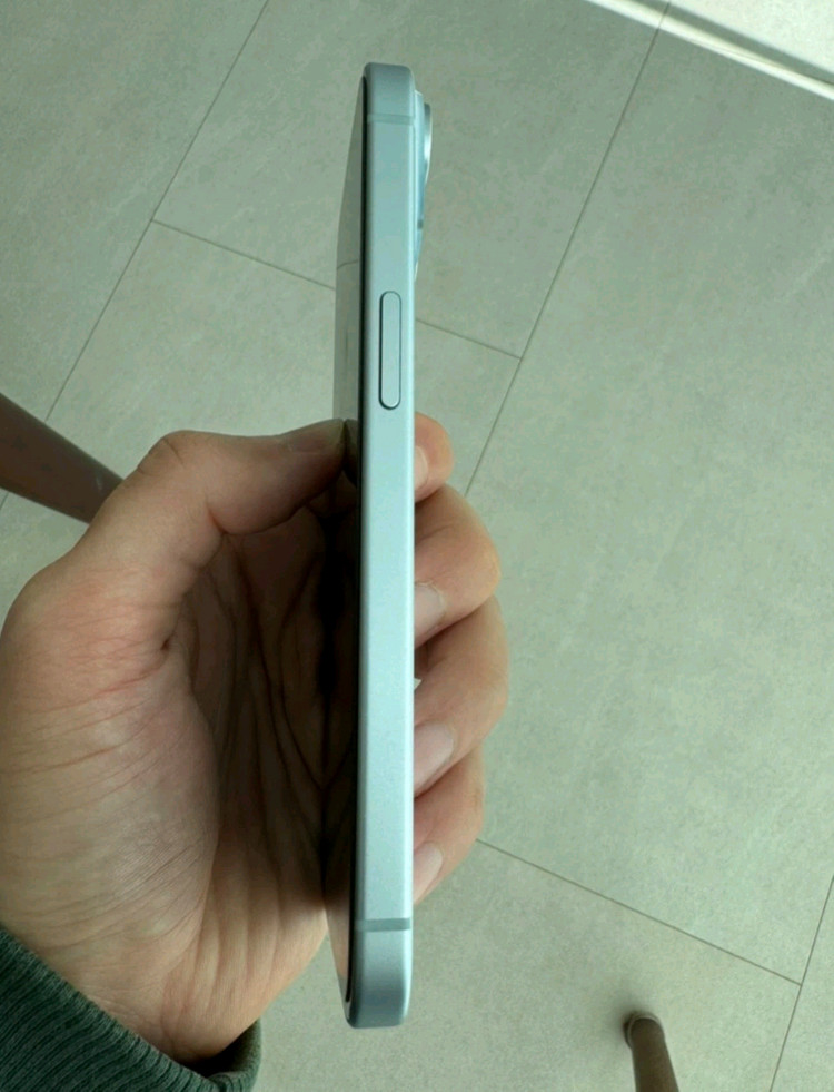 아이폰15 블루 128GB--4