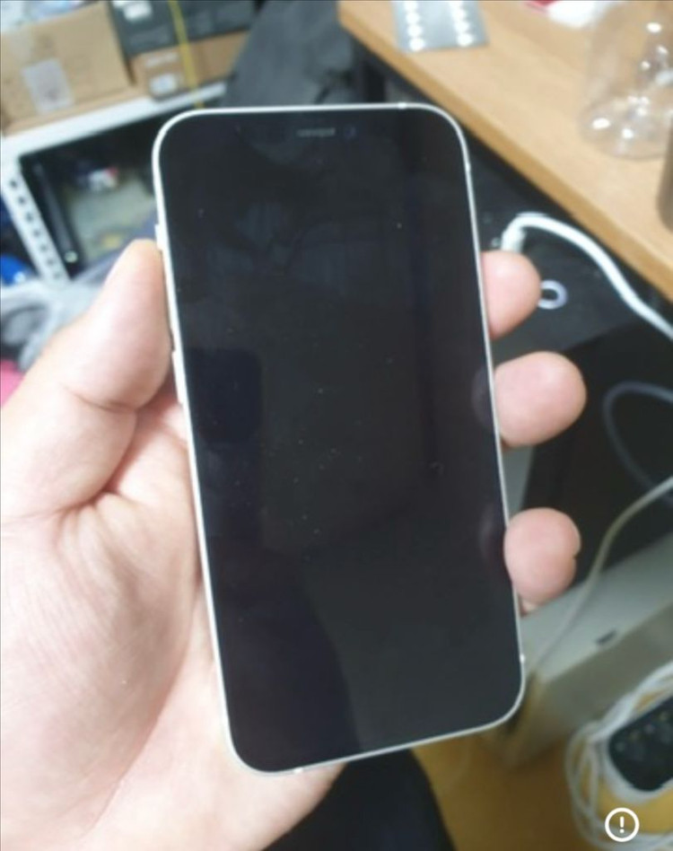 아이폰12 미니 128기가 화이트 싸게판매--2