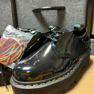 닥터마틴 워커 1461 쿼드 레인보우 uk4 (230-240) 단종