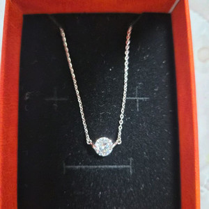 925실버 모이사 나이트 1캐럿 목걸이 이미지