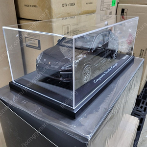 1:18 / 미니챔프, 오토아트 / 포르쉐 카레라, 카이엔, 벤츠 GTS 판매 합니다 이미지