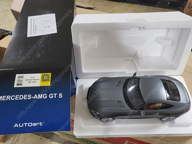 1:18 / 미니챔프, 오토아트 / 포르쉐 카레라, 카이엔, 벤츠 GTS 판매 합니다--5