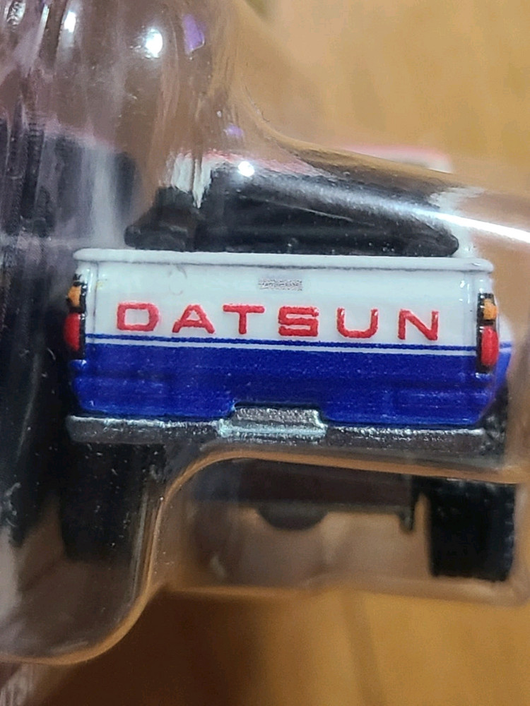 핫휠 프리미엄 닷선 킹 캡 바자 커스텀 미개봉--7