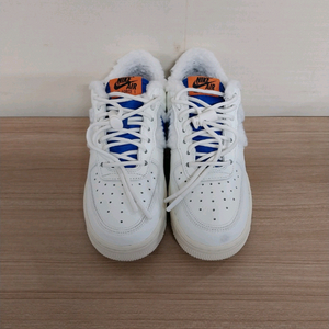 여성 나이키 에어포스1 07 로우 셰프라 플러스 화이트 운동화 (230)