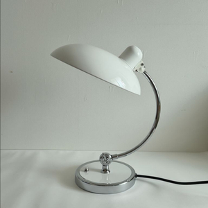 프리츠 한센 카이저 이델 테이블램프 화이트(유광) 이미지