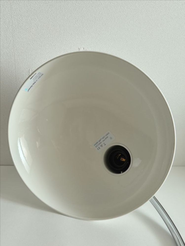 프리츠 한센 카이저 이델 테이블램프 화이트(유광) 이미지