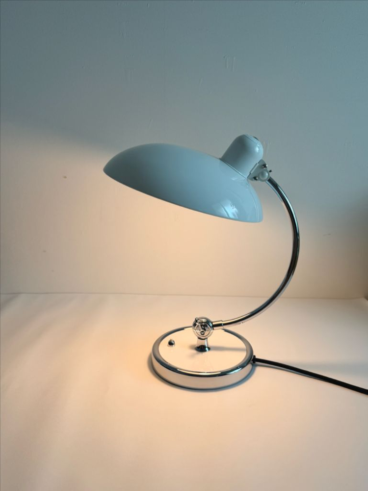 프리츠 한센 카이저 이델 테이블램프 화이트(유광) 이미지