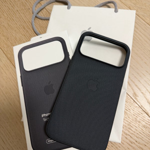 아이폰 17 프로맥스 테크우븐 케이스 블랙 새상품급