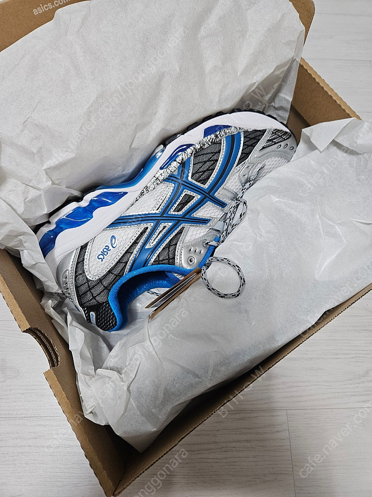[265사이즈] 아식스 젤님버스 10.1 화이트/디렉투아 블루 러닝, 조깅화--1