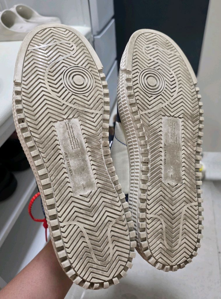 오프화이트(Off-White) 인더스트리얼 패널 립스탑 스웨이드 가죽 하이탑 스니커즈 블루 42 이미지