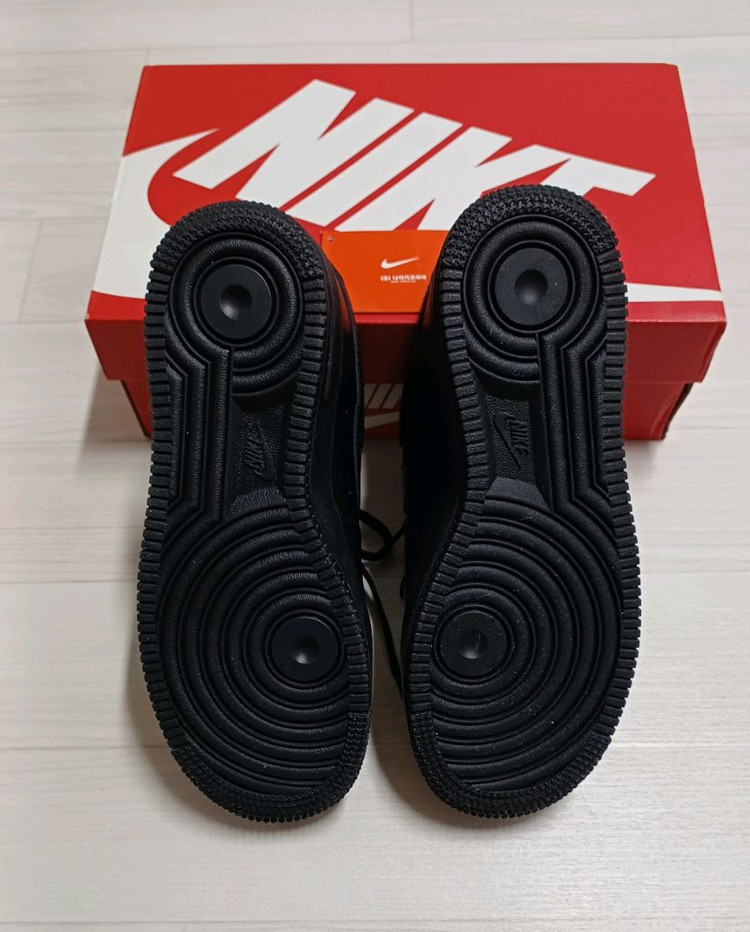 (W) 나이키 에어포스 1 07 로우 블랙 235--5