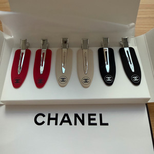 샤넬뷰티 헤어핀 새상품