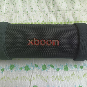 LG XBOOM GRAB 블루투스 스피커 팝니다.(가격절충 가능)