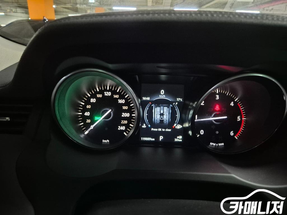 [랜드로버]레인지로버 이보크 2.0 TD4 HSE #3월급매--8