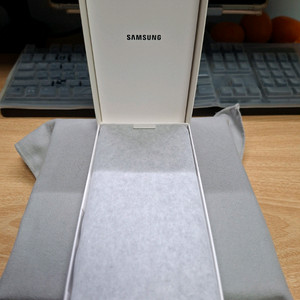 갤럭시 와이드8 블랙 단순개봉급