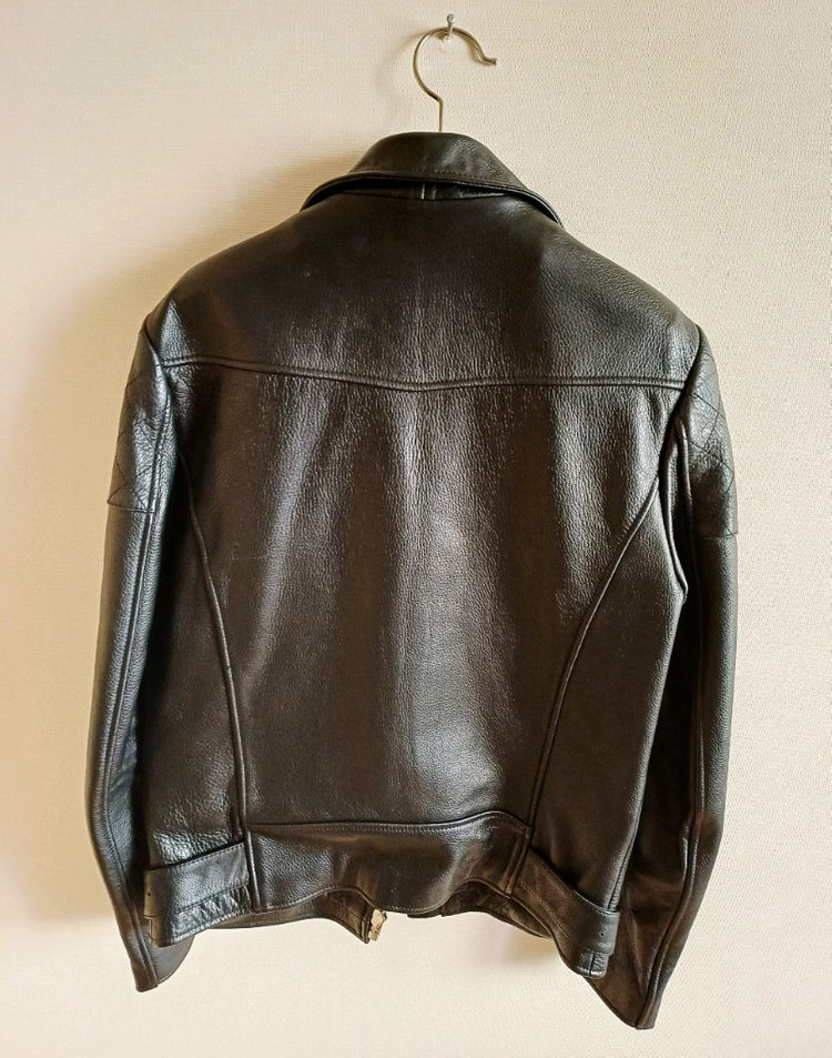 비바스튜디오 라이더 가죽쟈켓M 판매합니다--3