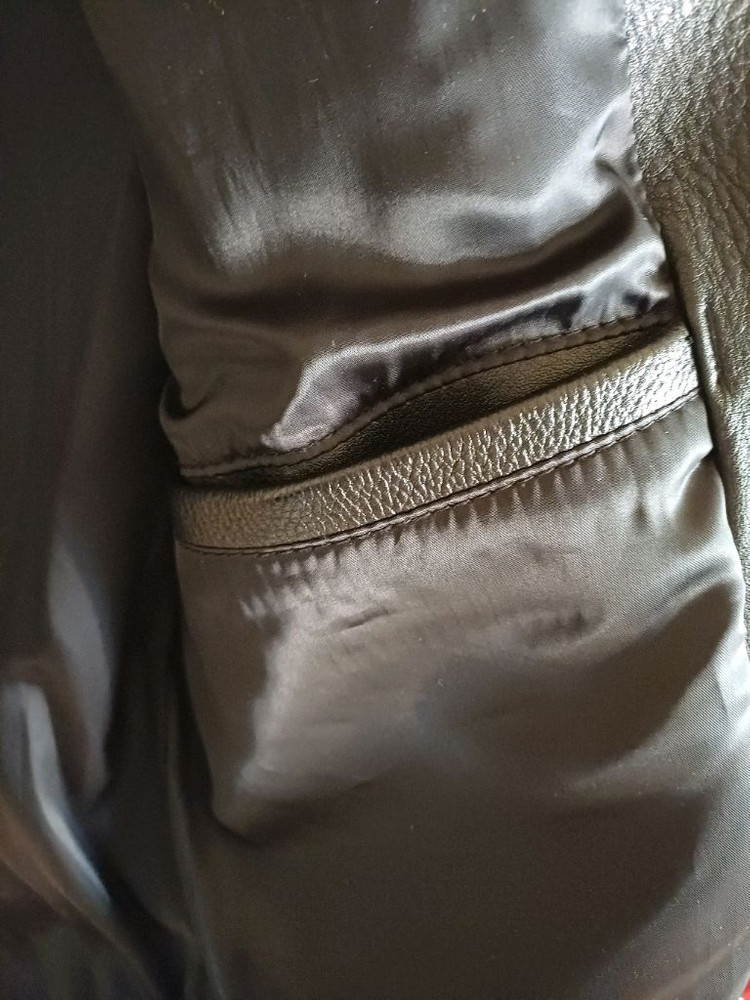 비바스튜디오 라이더 가죽쟈켓M 판매합니다--5