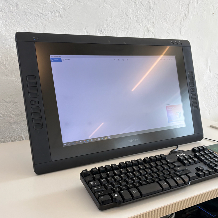 와콤 신티크 22HD DTK-2200 +모니터암--0