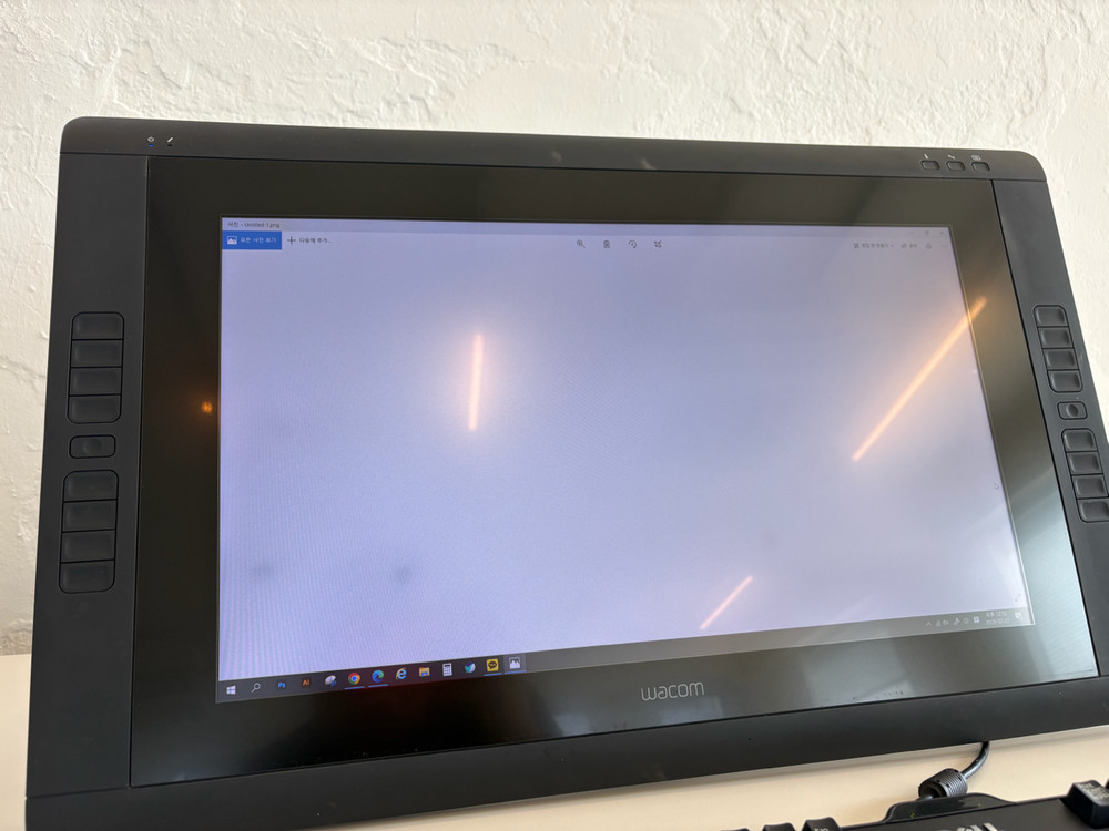 와콤 신티크 22HD DTK-2200 +모니터암--1