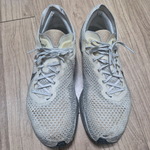 정품 나이키 런닝화 베이퍼플라이3 275