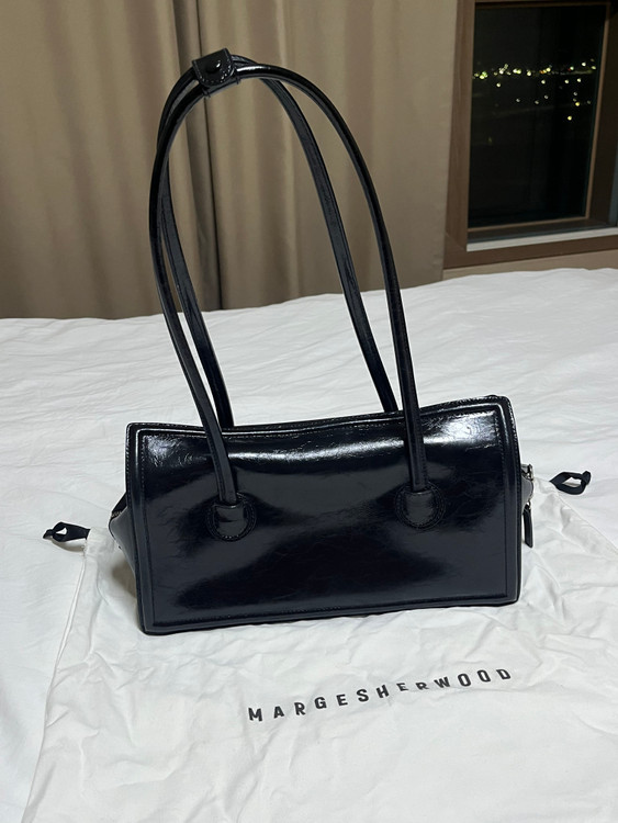 마지셔우드 보스턴백 미디움 플레인--5