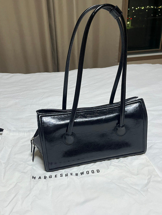 마지셔우드 보스턴백 미디움 플레인--6