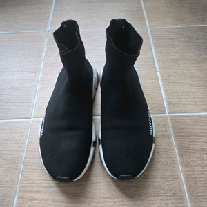 발렌시아가 스피드 러너 블랙 스니커즈 41/270 사이즈