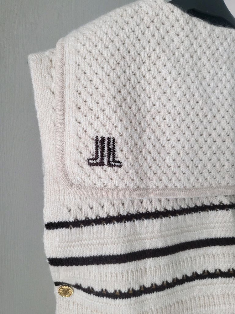 랑방컬렉션 세라카라 니트 조끼--8