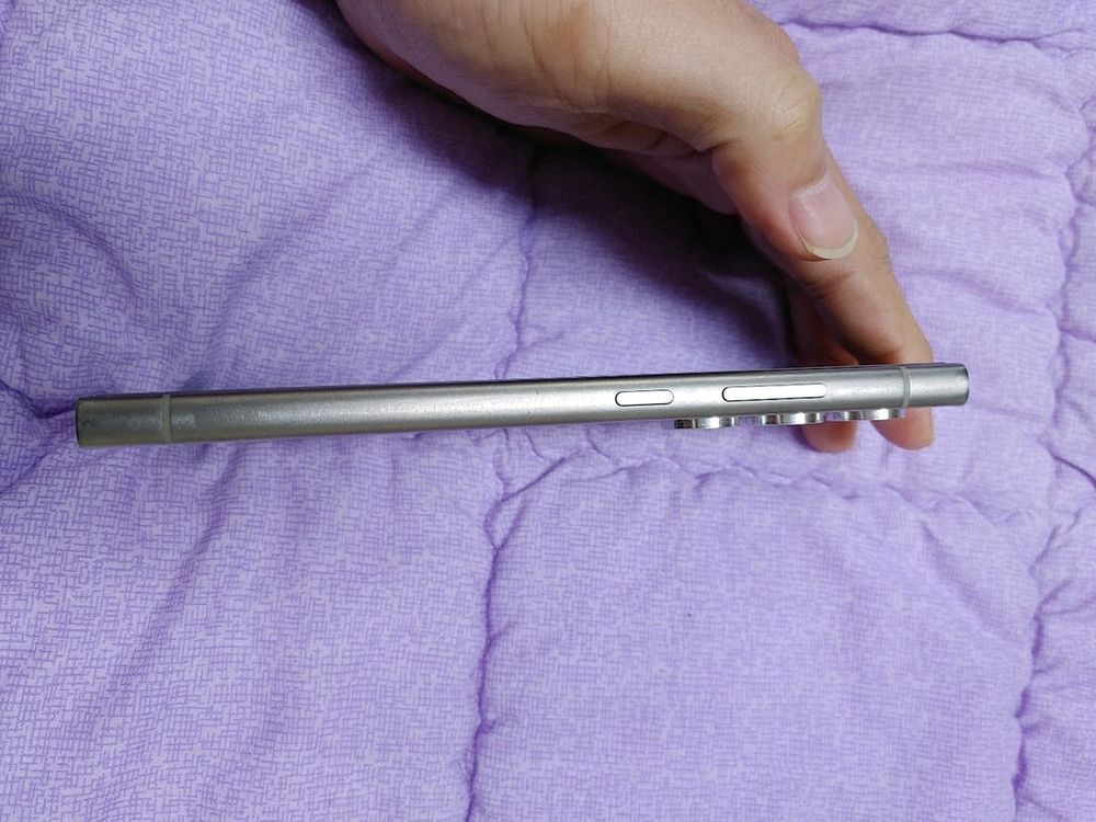 개통일 보세요 ㅡ 특A급 갤럭시 S24울트라 256GB +--6