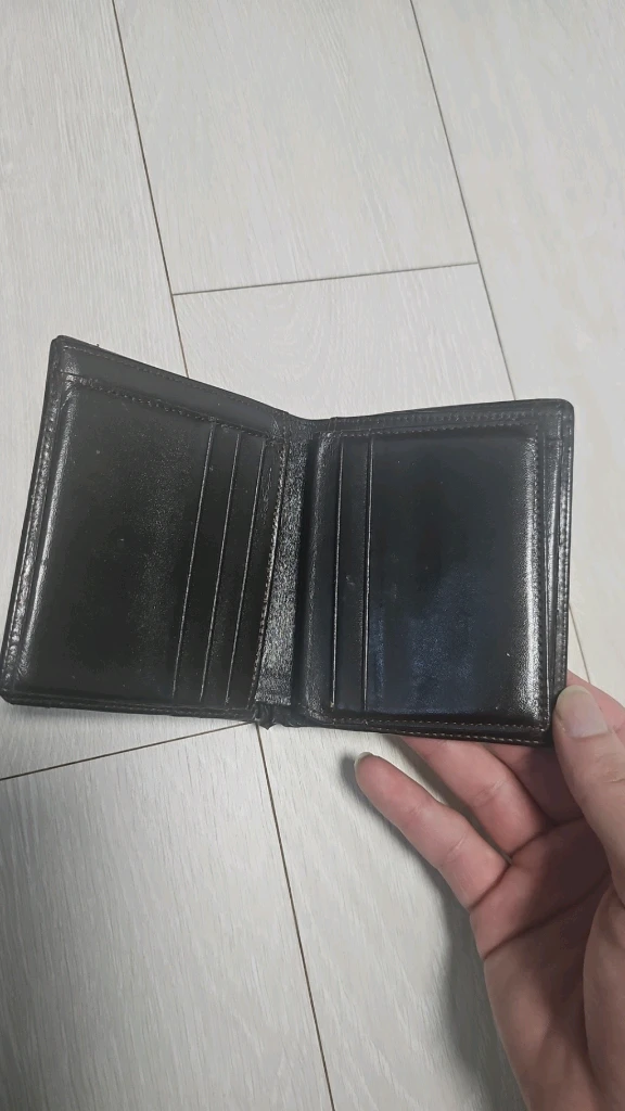 버버리체크반지갑 이미지