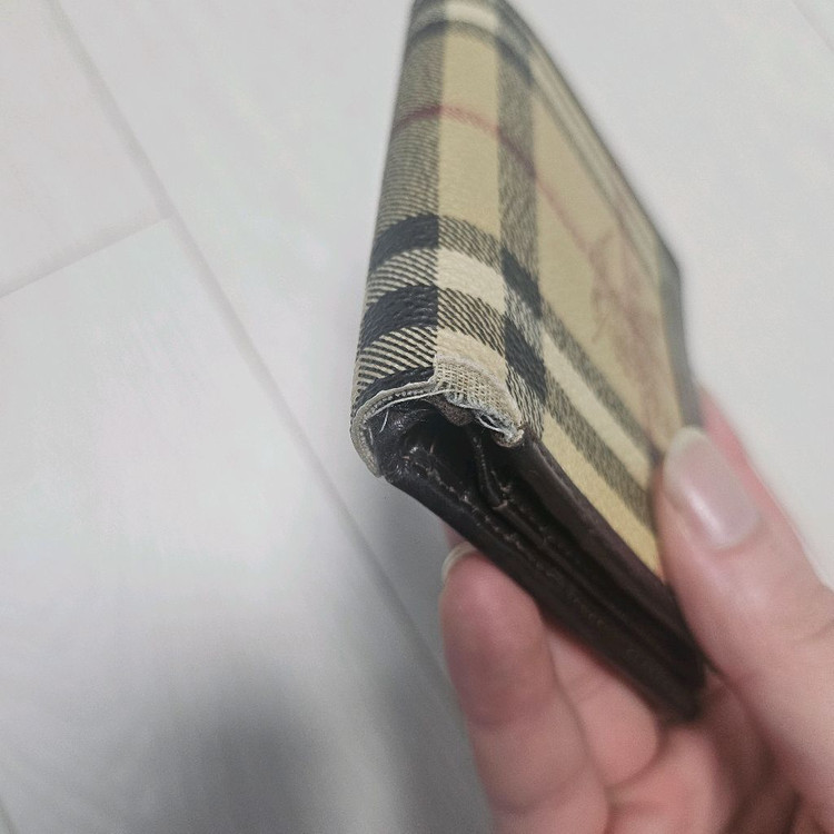 버버리체크반지갑 이미지