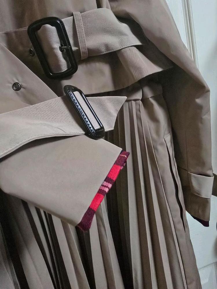 허앤쉬 플리츠 트렌치 판매합니다--5