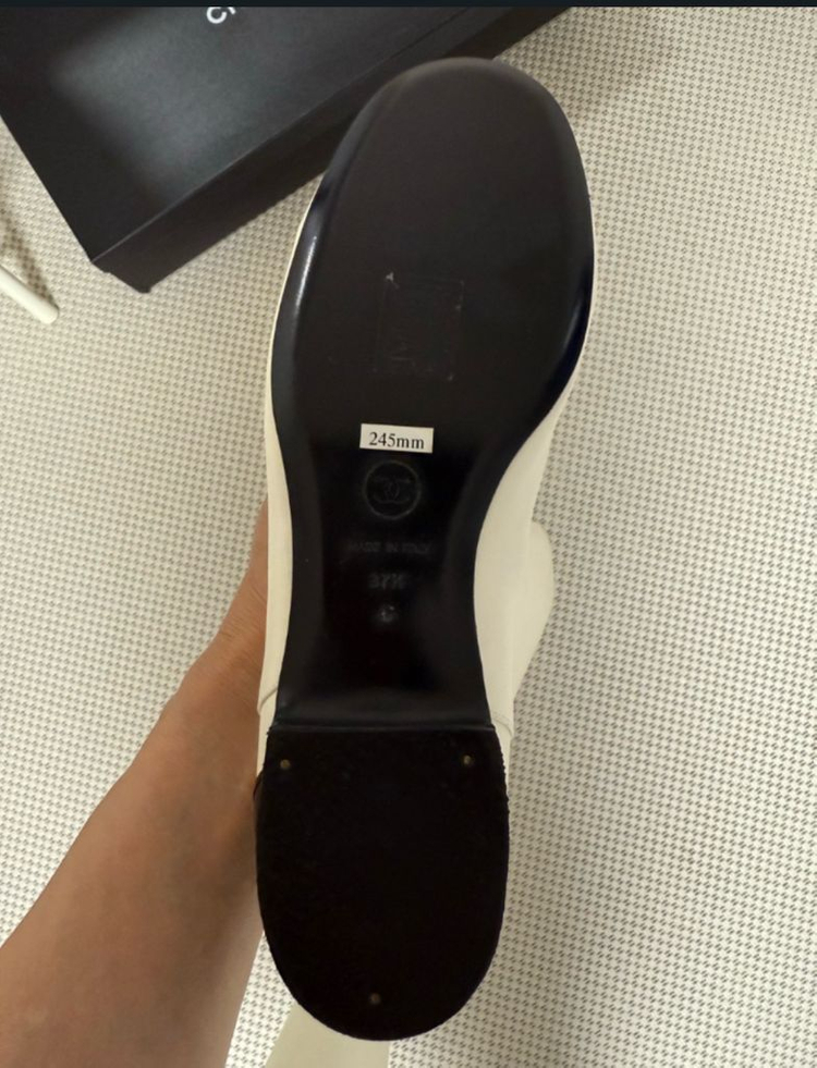 샤넬롱부츠 100%정품.새상품245--2