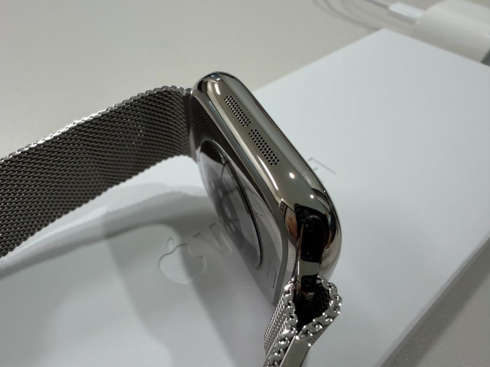 애플워치10 내추럴 티타늄 42mm 밀레니즈루프--2