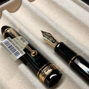 파이롯트 커스텀 743 WA닙 만년필