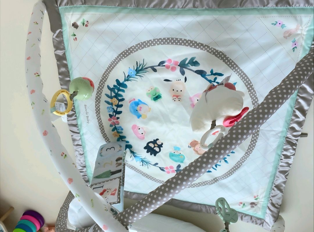 헬로키티 아기침대 매트리스피셔프라이스 헬로키티 아기체육관아기체육관 모빌 정품 산리오 피셔 프라이스 뮤지컬 베이비 디 이미지