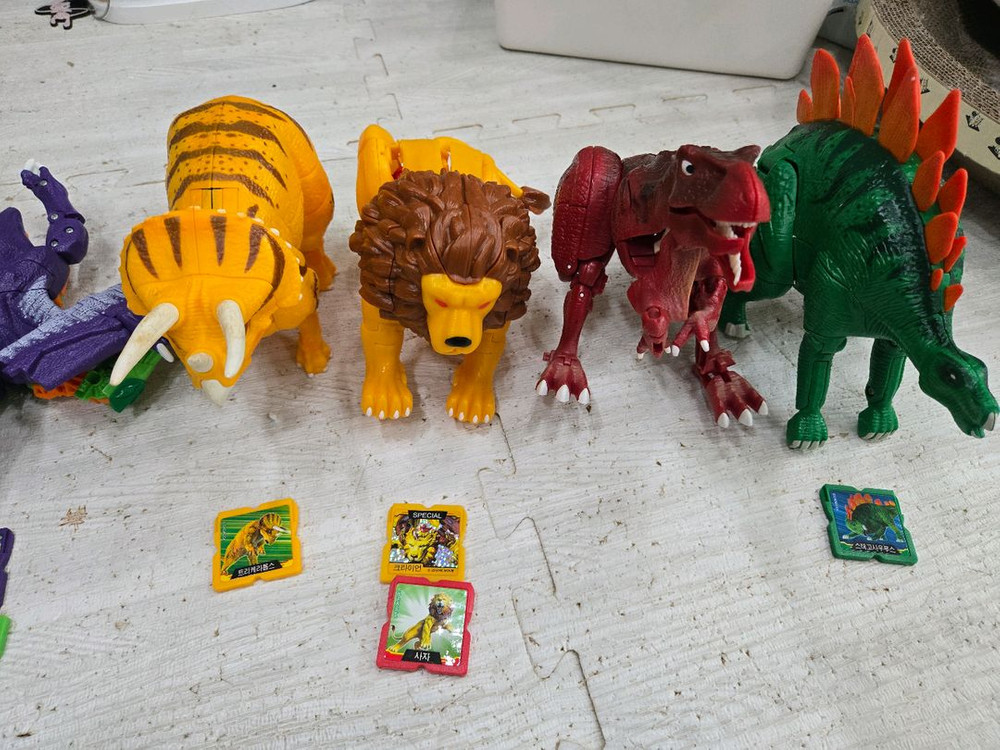 헬로카봇 옴파로스섬 친구들--1