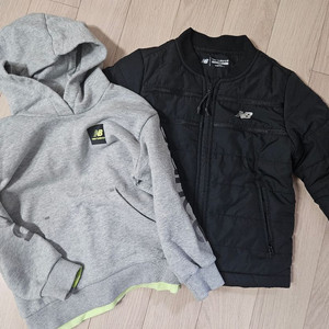 뉴발란스키즈 경량패딩+후드티셔츠 (110사이즈)