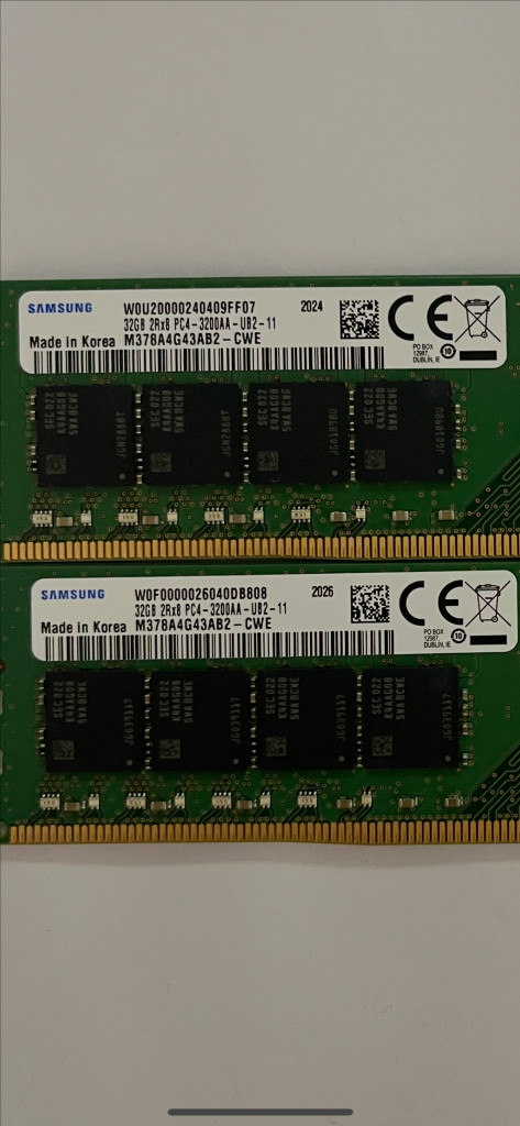 ddr4 삼성-3200 32g*2 64g 처분 (택포함)--1