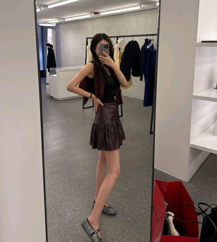 (새상품) 더로랑 바비 레더 스커트 보르도와인 S 이미지