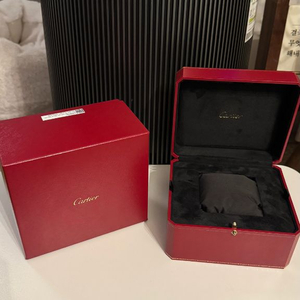 정품 까르띠에 시계케이스 무배