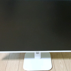 신품급 필립스 24인치 시력보호120hz 스피커내장 화이트모니터팝니