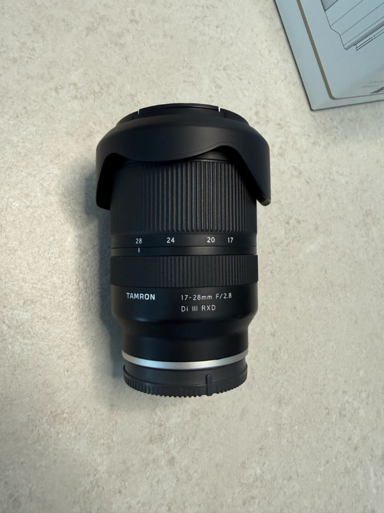 탐론 17-28mm F2.8 표준 줌 렌즈--6