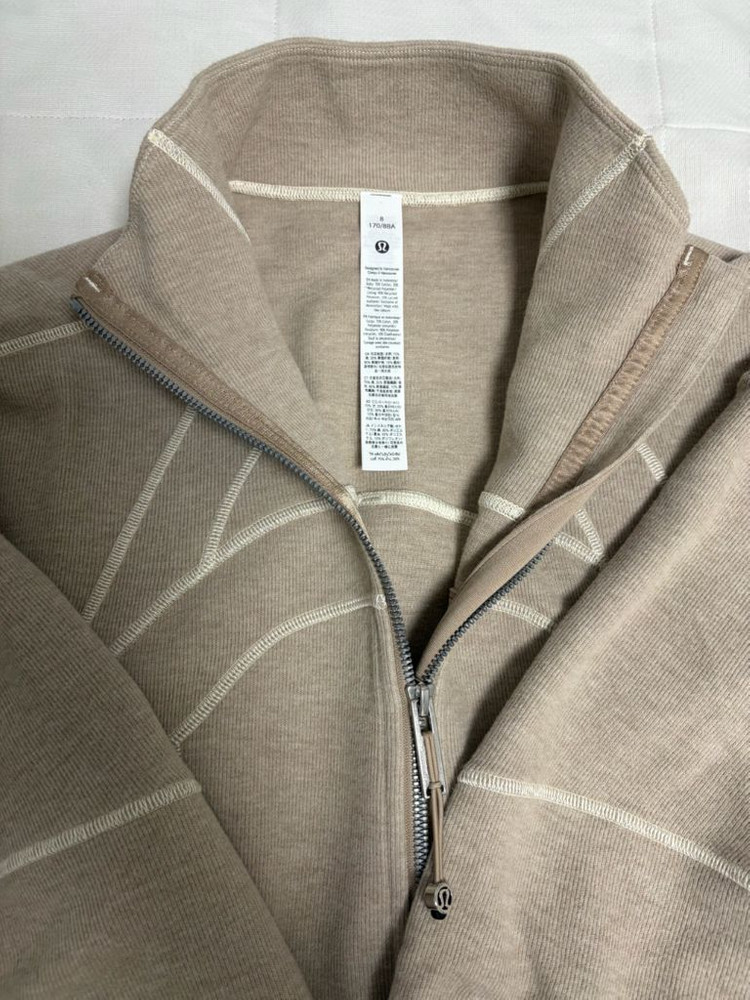 룰루레몬 디파인 오버사이즈드 재킷 브러시드 리브드 8사이즈 판매합니다--2